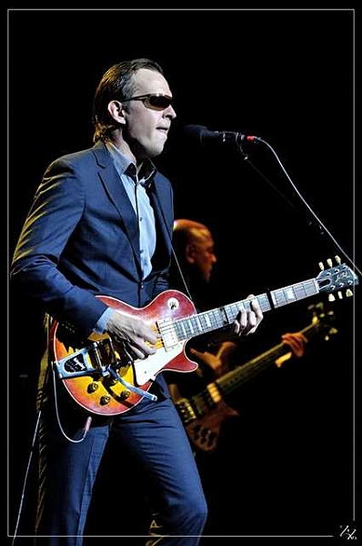 60229  Joe Bonamassa 10-06-2014 (Zz) (p).jpg